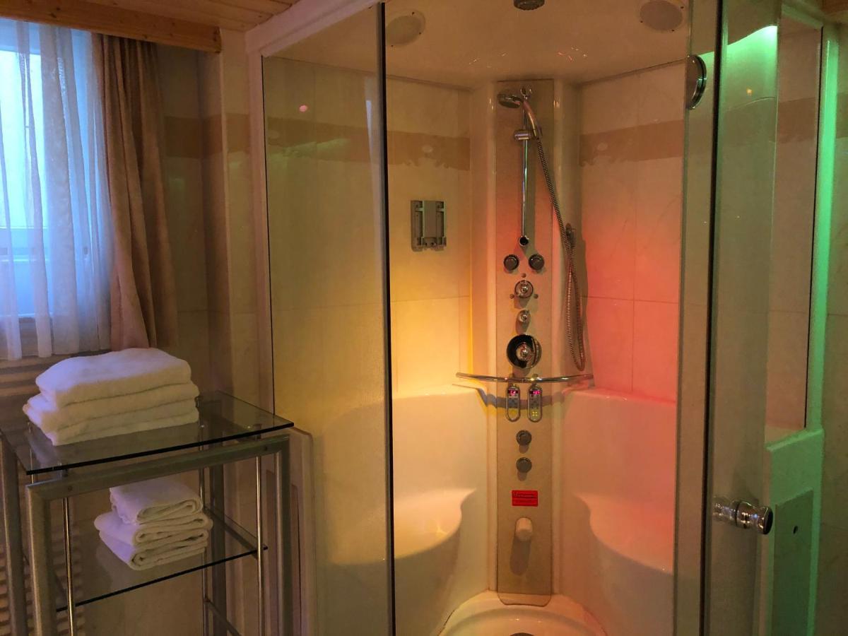 94 - Private Rooms Eichenau Eksteriør billede