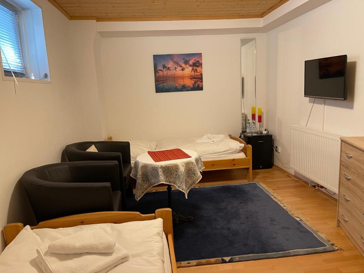 94 - Private Rooms Eichenau Eksteriør billede