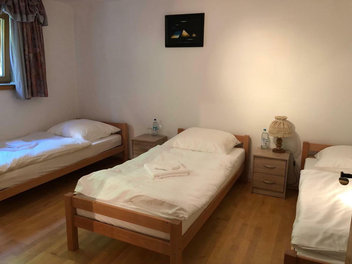 94 - Private Rooms Eichenau Eksteriør billede